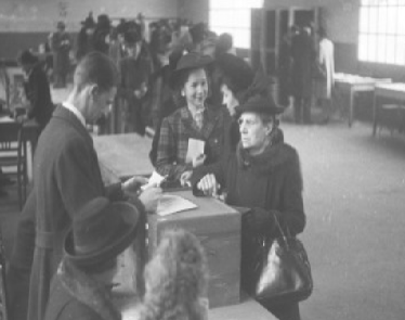 Francaise_sortie_guerre